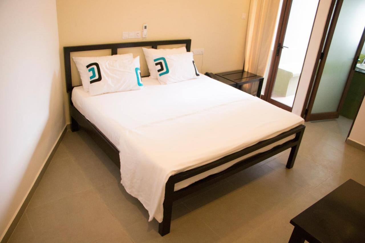 Saninro Hotel - Ragama Экстерьер фото