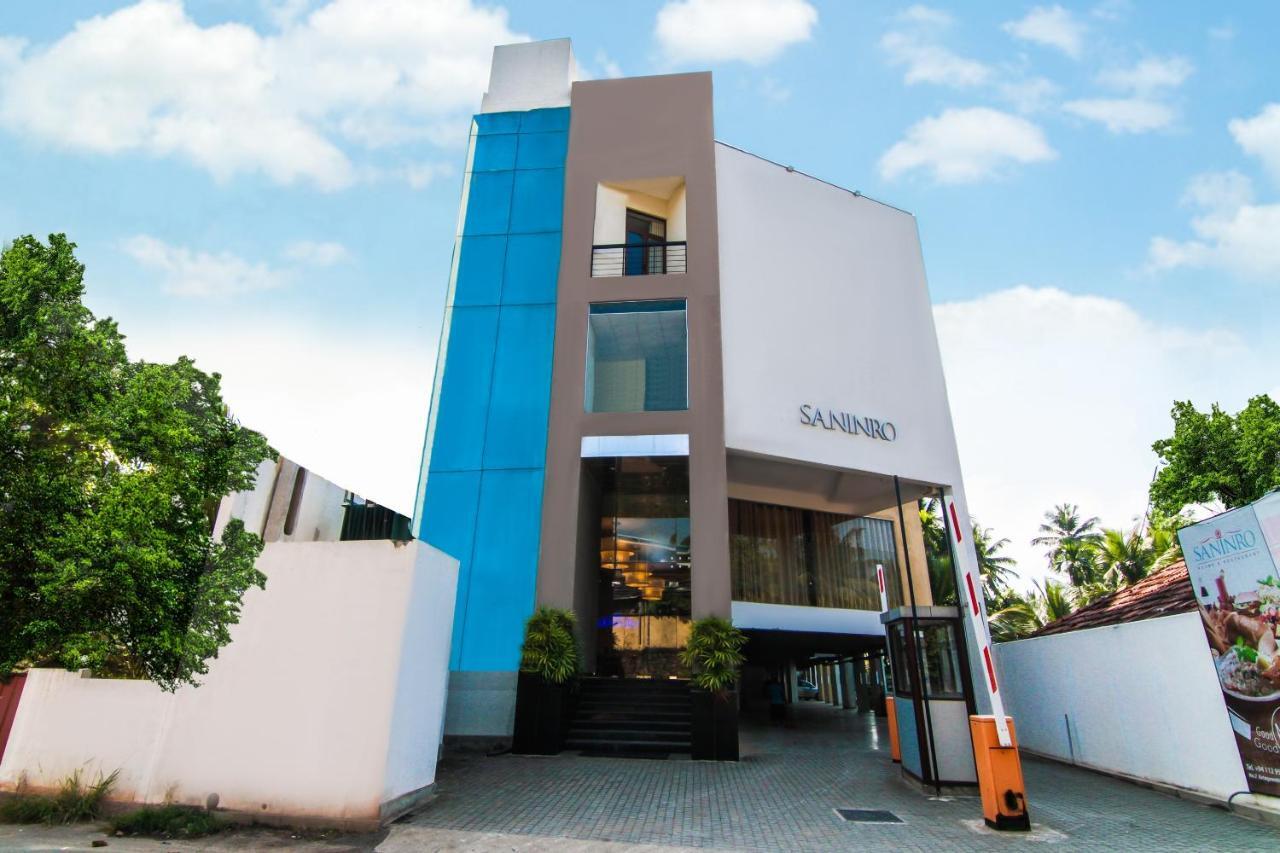 Saninro Hotel - Ragama Экстерьер фото