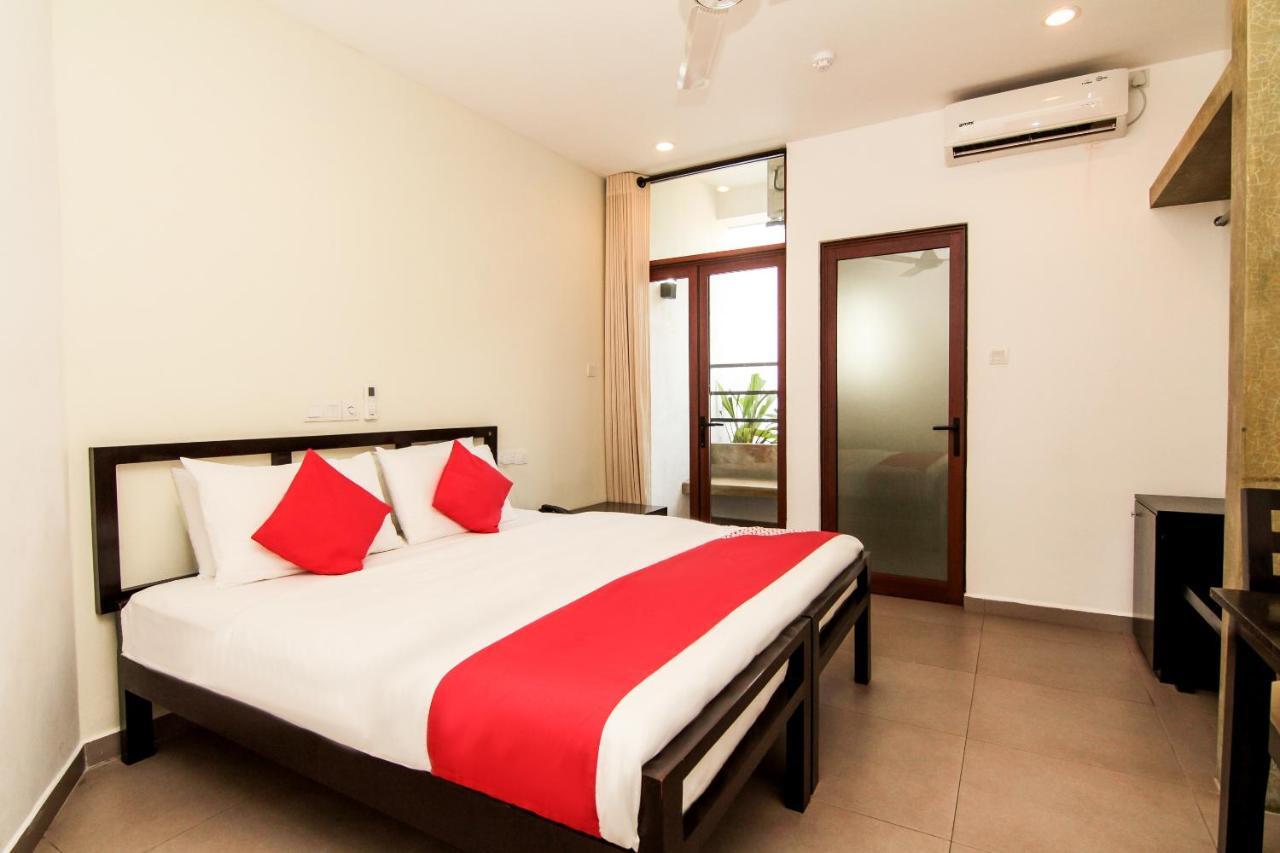 Saninro Hotel - Ragama Экстерьер фото