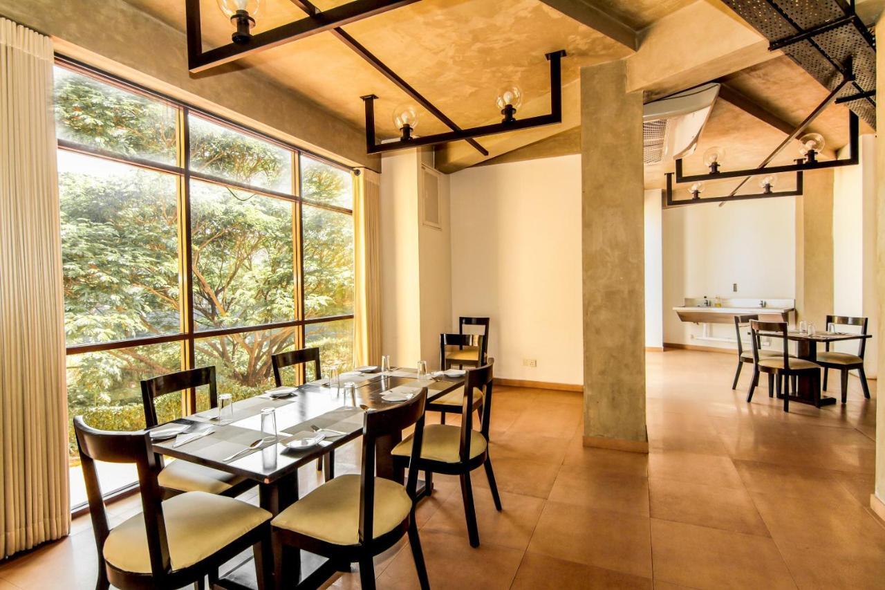 Saninro Hotel - Ragama Экстерьер фото